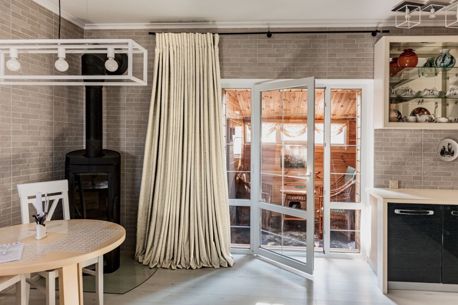 Dining room curtain installation